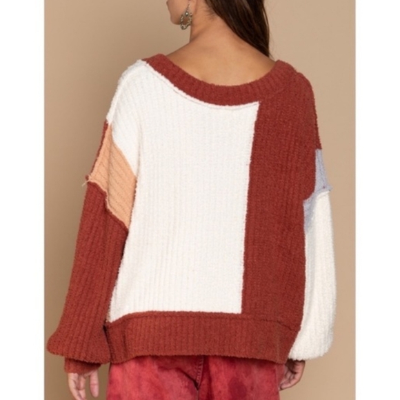 POL Plush Soft Chennile Color block Sweater V -neck - Picture 4 of 10
